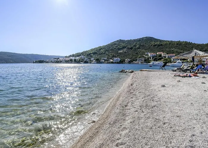 Vojko * Poljica (Trogir)